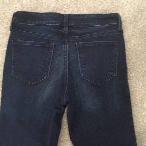 Old Navy Soft and stretchy jeans - Picture 3 of 3